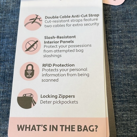 NWT Securtex Anti-Theft Large Crossbody bag by Baggalini in color mulberry - Picture 8 of 10